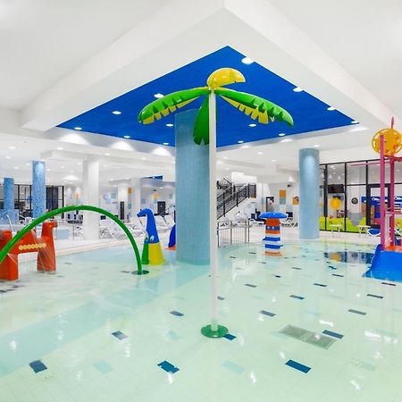 Ada Adica Prenociste Sport Wellness Centar - Bazeniホステル エクステリア 写真